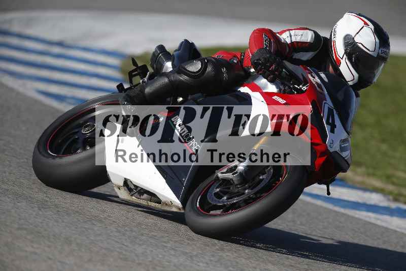 /Archiv-2024/02 29.01.-02.02.2024 Moto Center Thun Jerez/Gruppe gruen-green/40